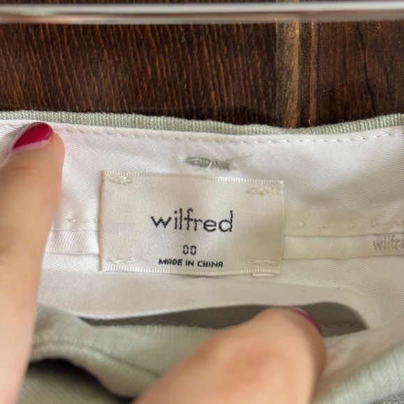 Aritzia Sage Green Effortless Linen Pant - Picture 4 of 5